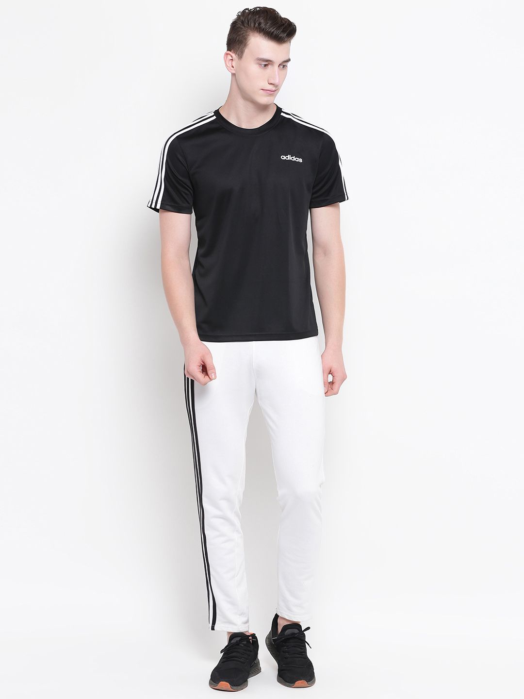  ADIDAS Men White Classic 3-Stripes Solid Round Neck T-shirt