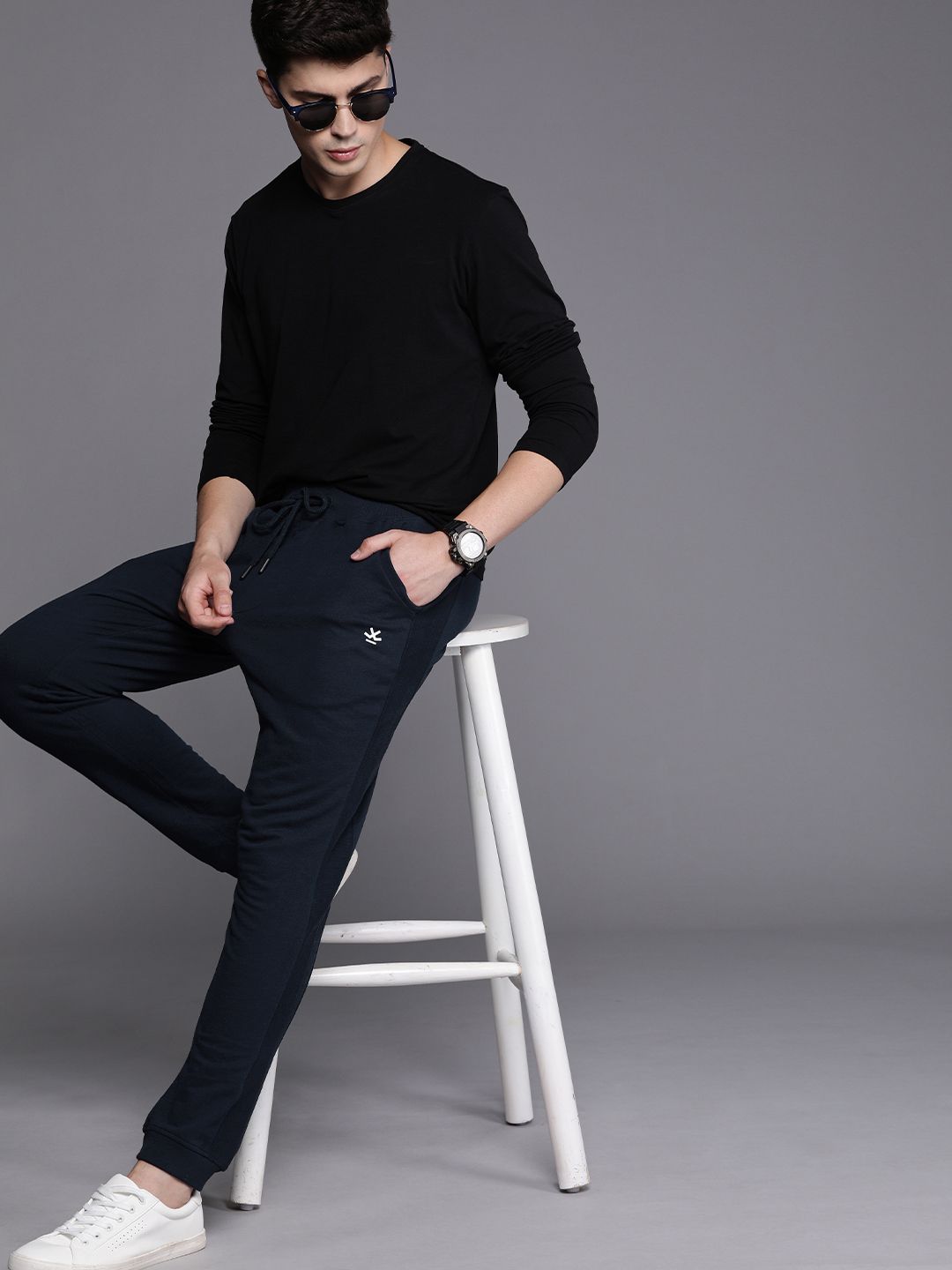  WROGN Men Navy Blue Solid Slim Fit Joggers