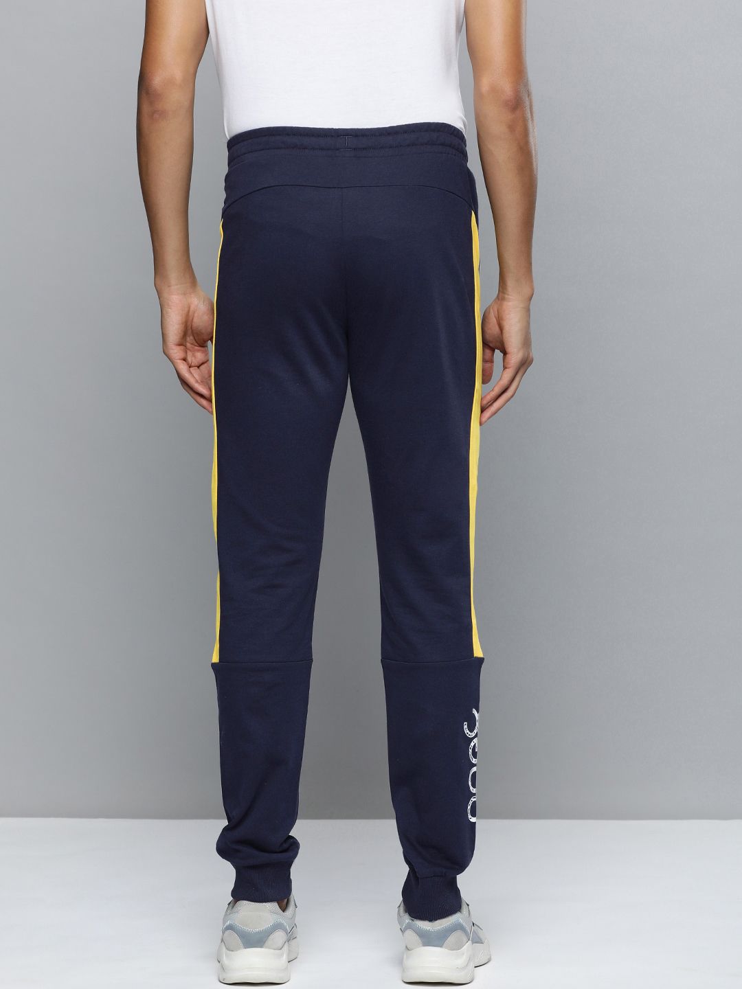  One8 X PUMA Virat Kohli Men Brand Logo Print & Side Taping Colourblocked Slim Fit Joggers