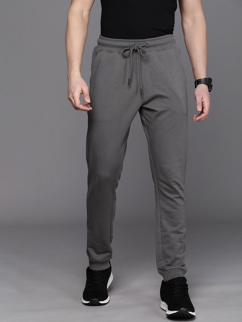  WROGN Men Brand Logo Printed Mid Rise Knitted Joggers