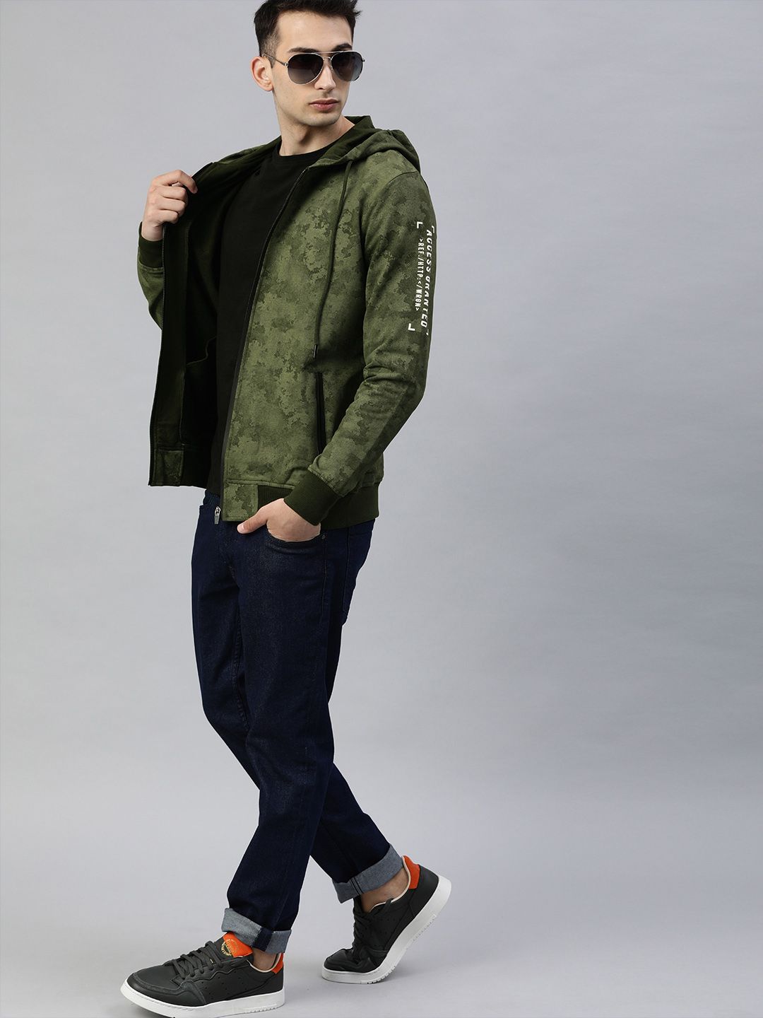  WROGN Men Olive Green Camouflage Printed Hooded Sweatshirt