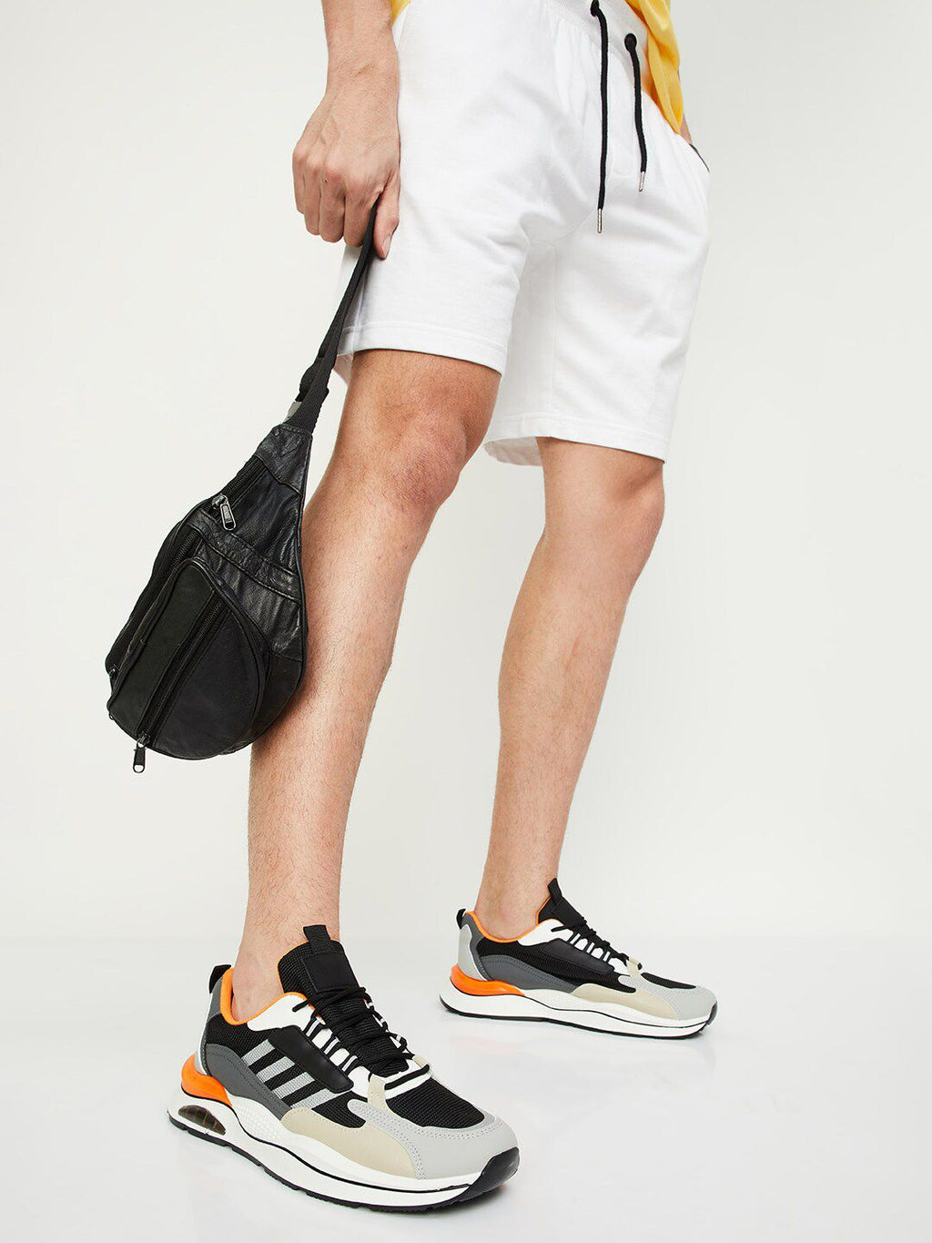  Max Men Colourblocked Lace-Up Running Shoes