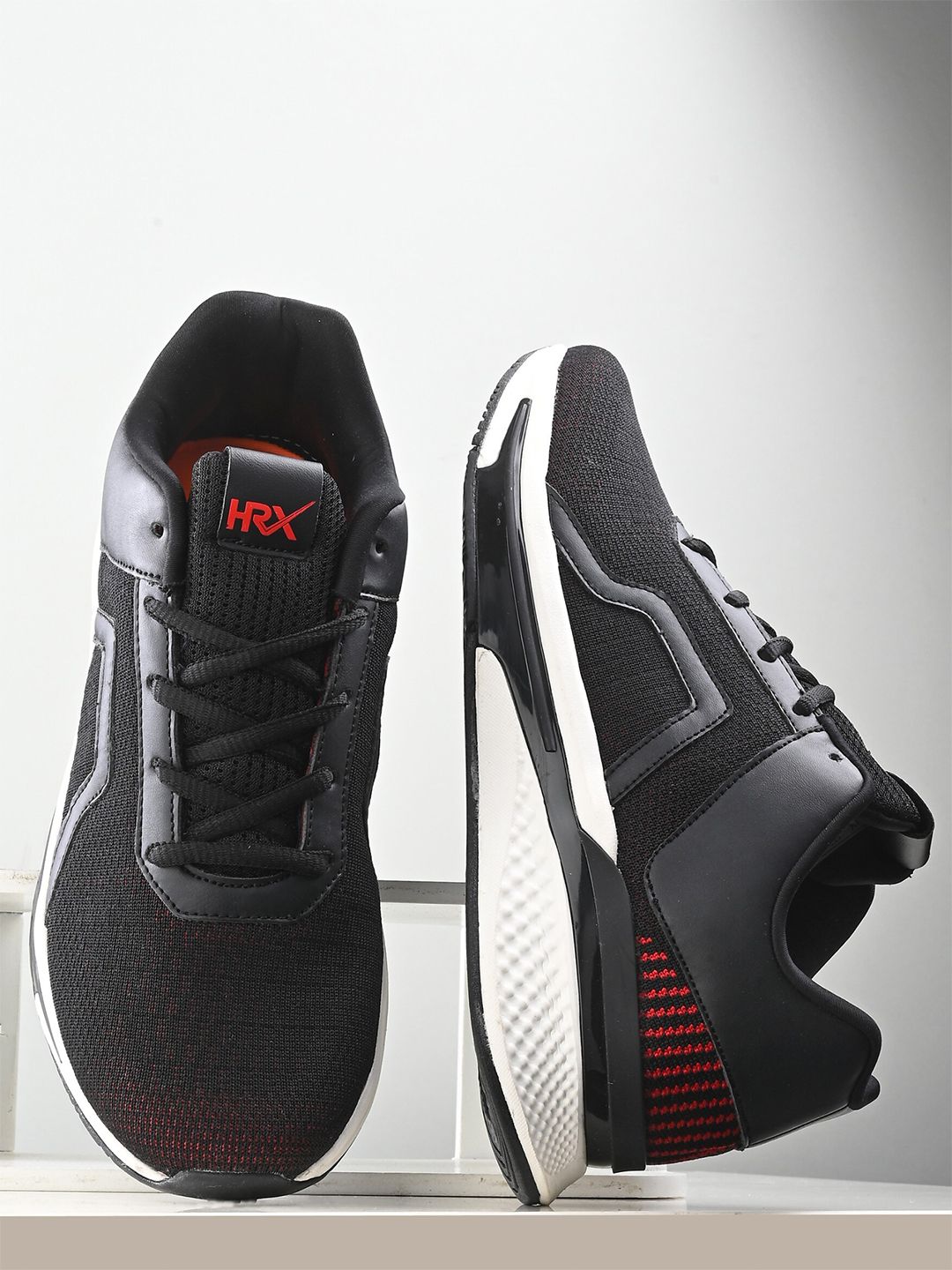  HRX By Hrithik Roshan Men Black & Red Mesh Memory Foam Non-Marking Running Shoes