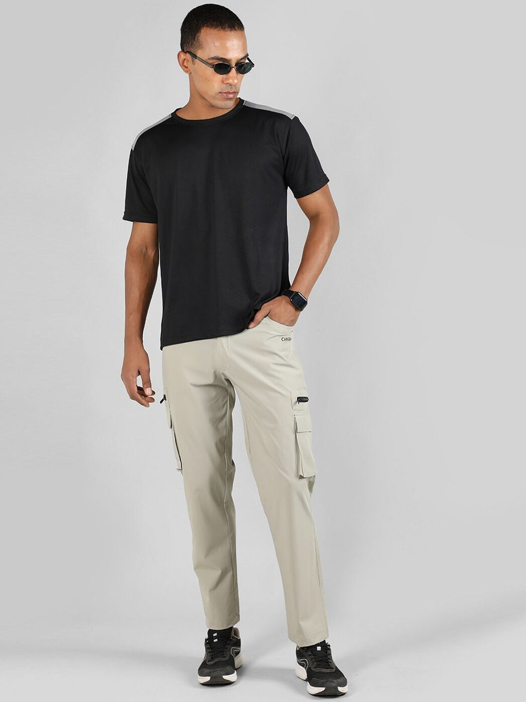  CHKOKKO Men Mid-Rise Track Pants