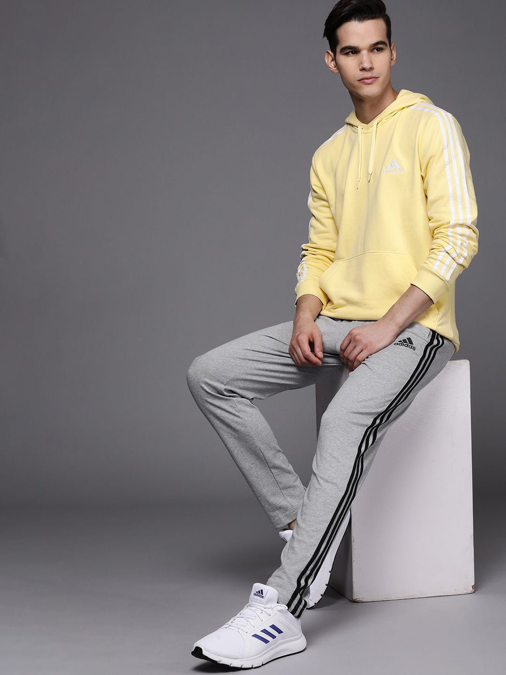  ADIDAS Men Yellow Hooded 3S Sweatshirt