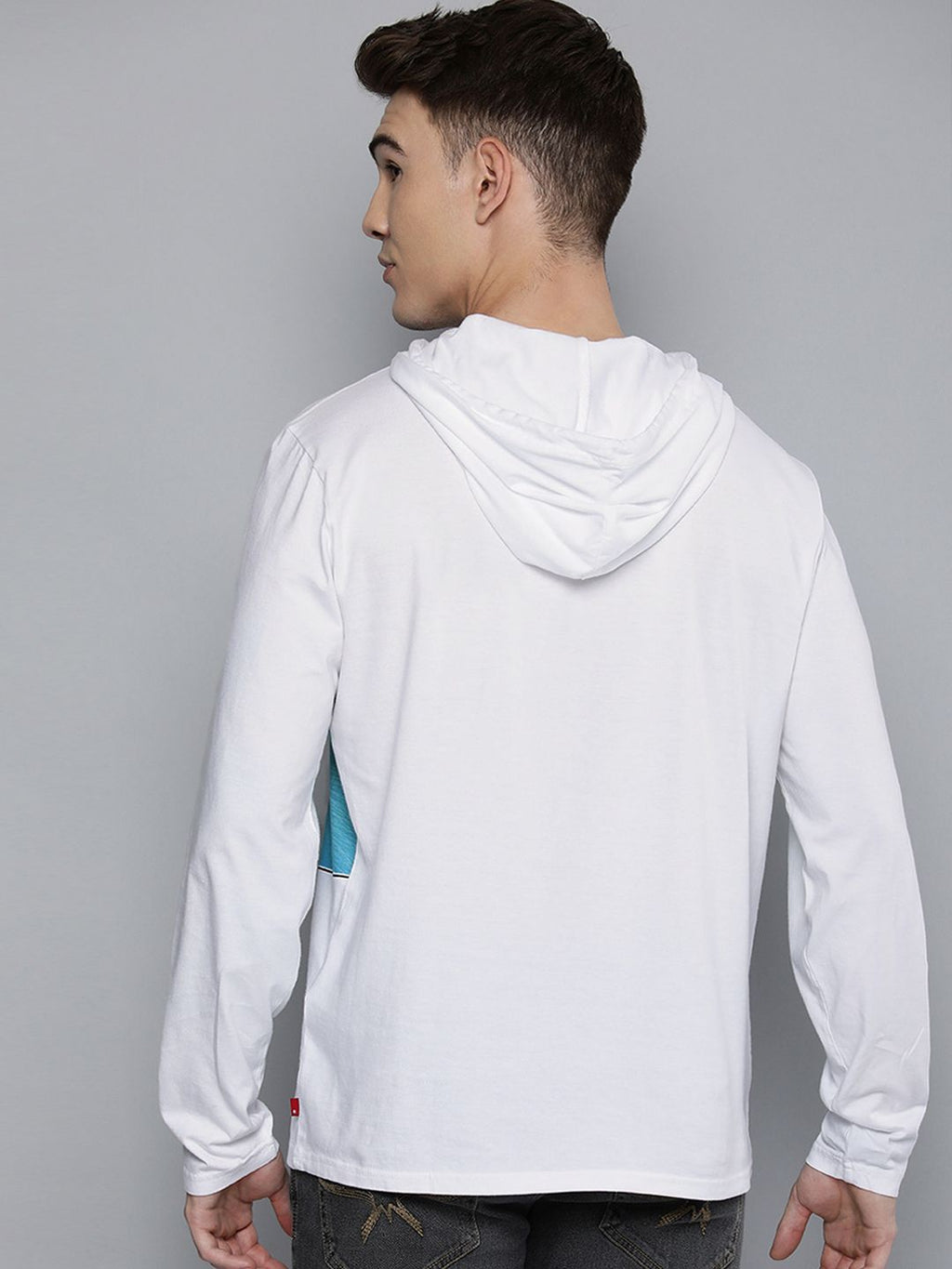  Levis Men White Printed Hooded Sweatshirt
