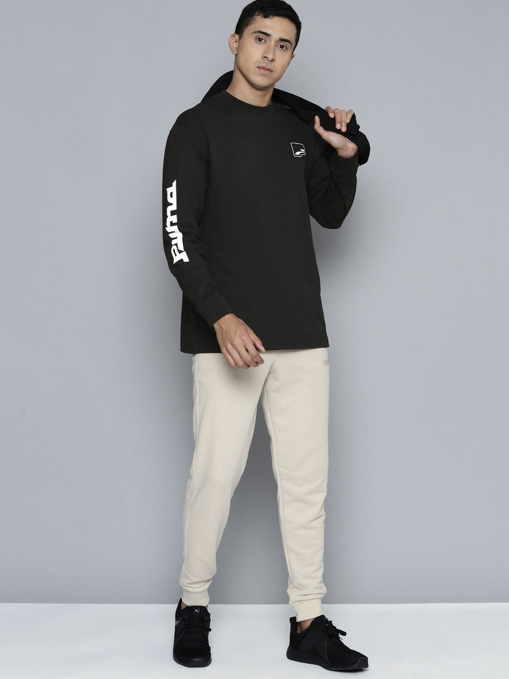  Puma Men UPTOWN Graphic Printed T-shirt