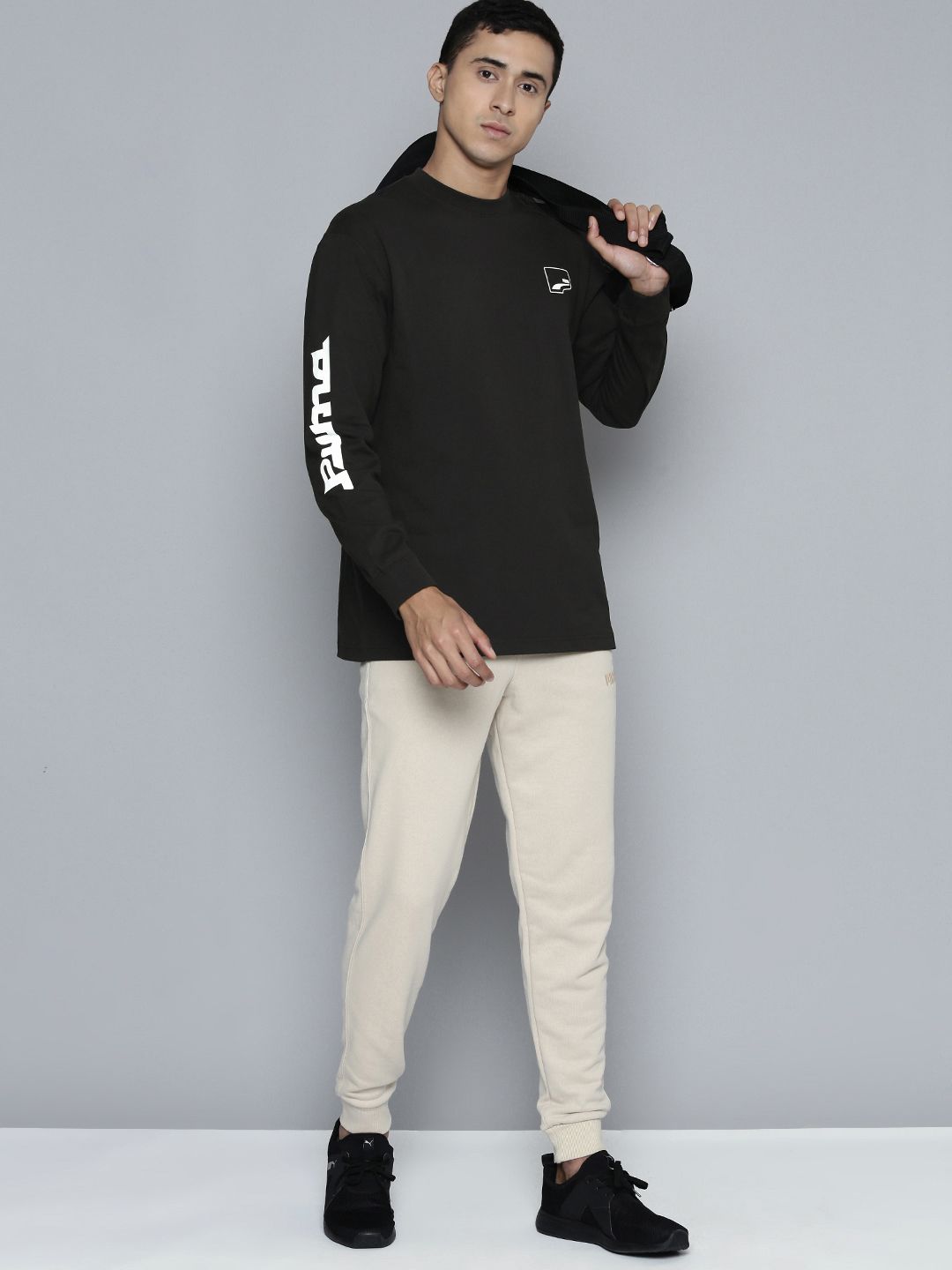  Puma Men UPTOWN Graphic Printed T-shirt