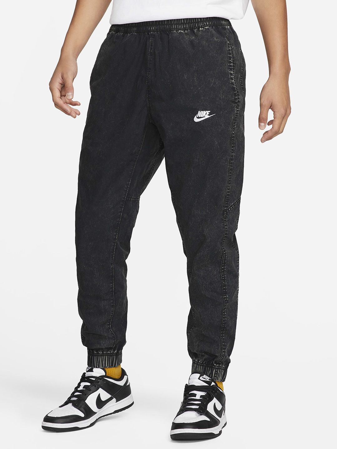  Nike Club+ Men Cotton Unlined Woven Joggers