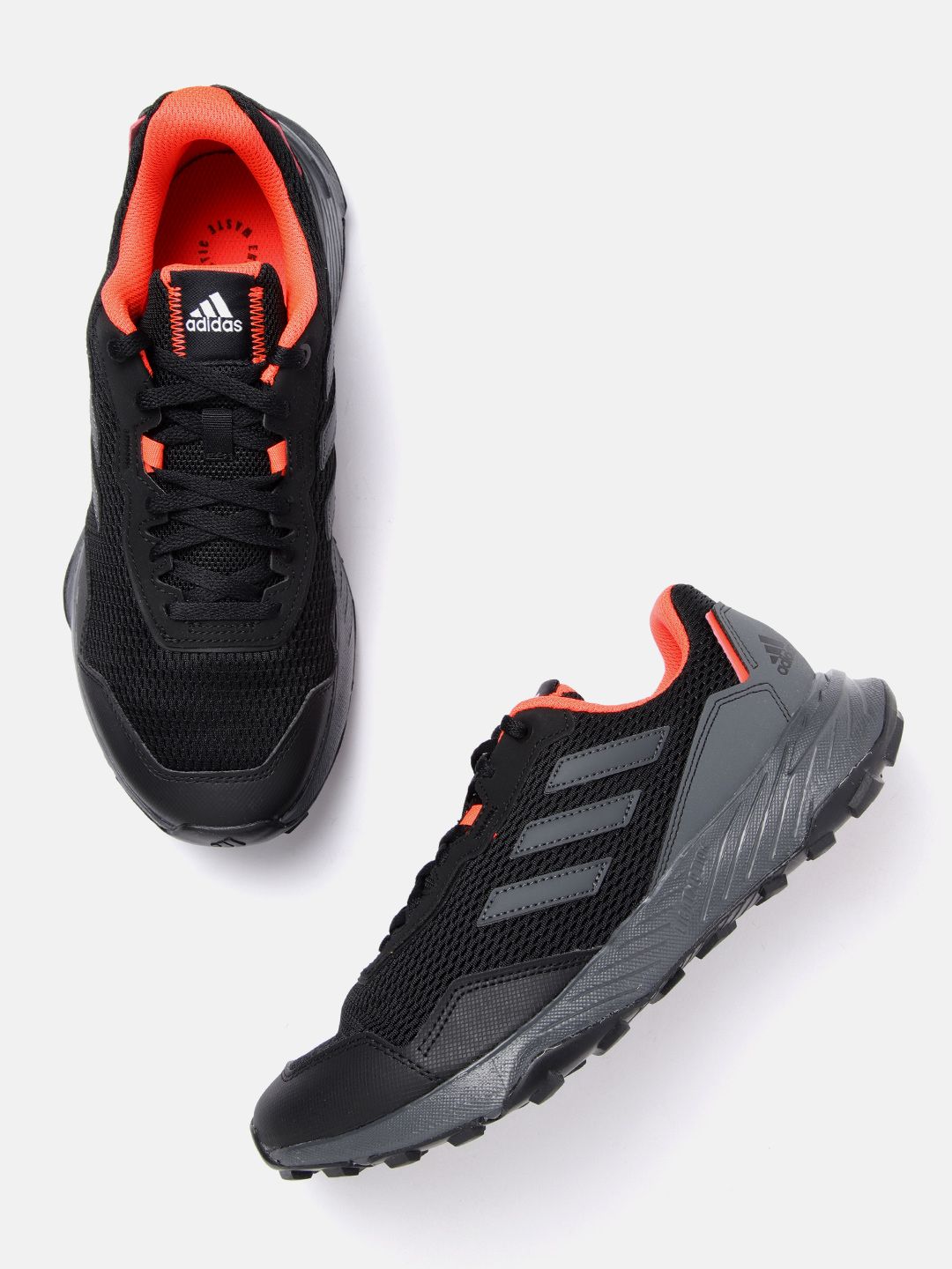 ADIDAS Men Black & Grey Woven Design Tracefinder Running Shoes
