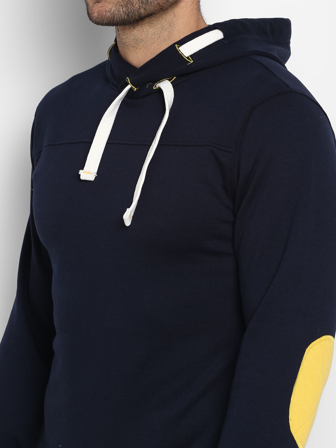  Yuuki Men Navy Blue Solid Hooded Sweatshirt