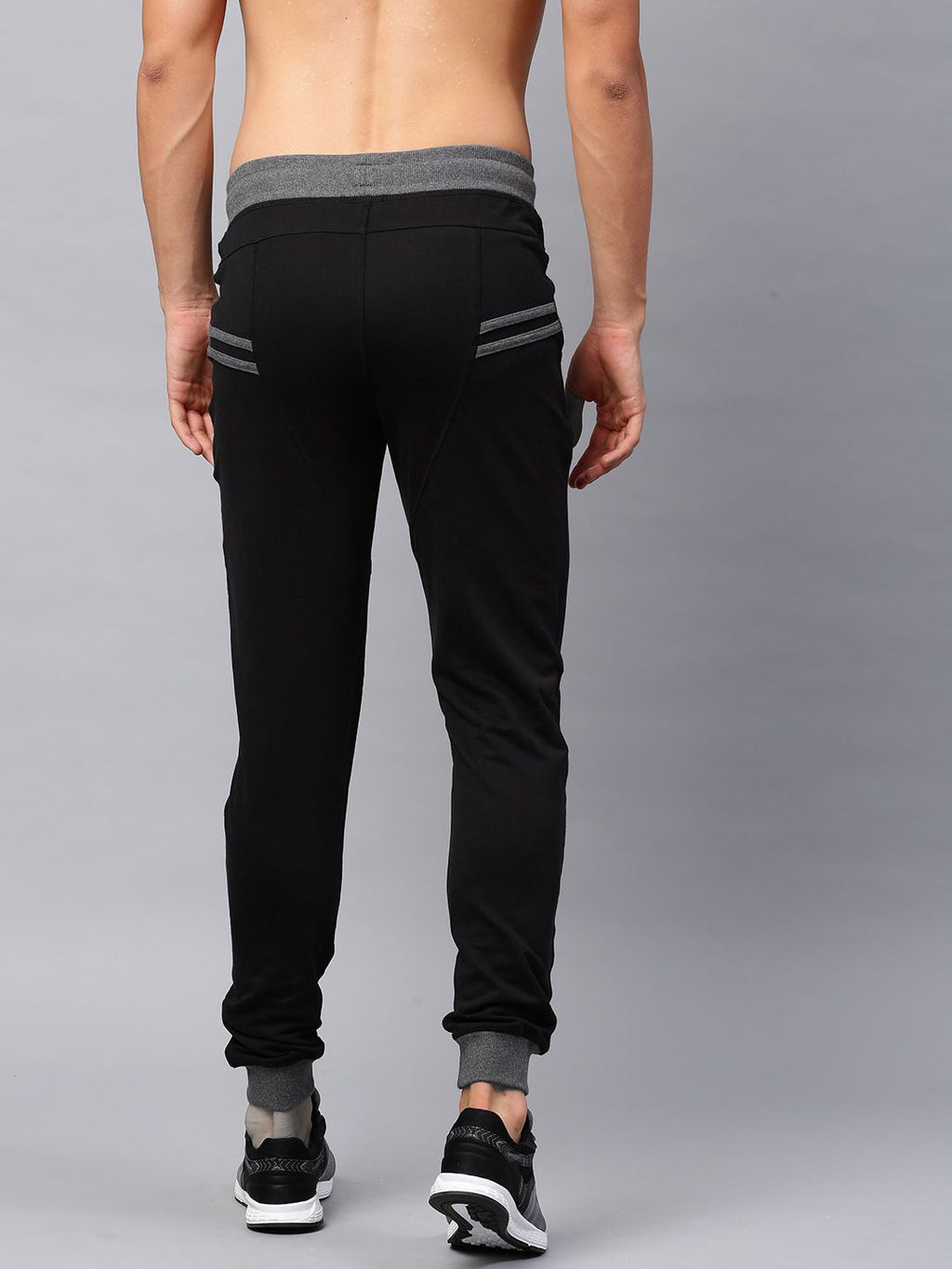  HRX By Hrithik Roshan Men Black Basic Joggers