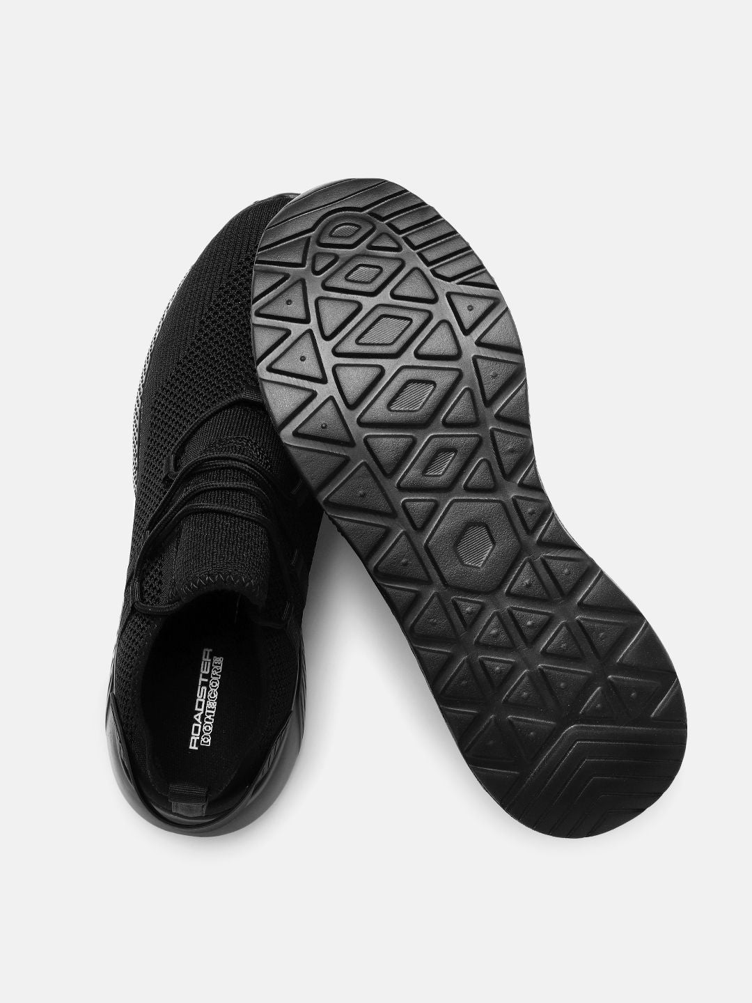  Roadster Men Black Running Sports Shoes