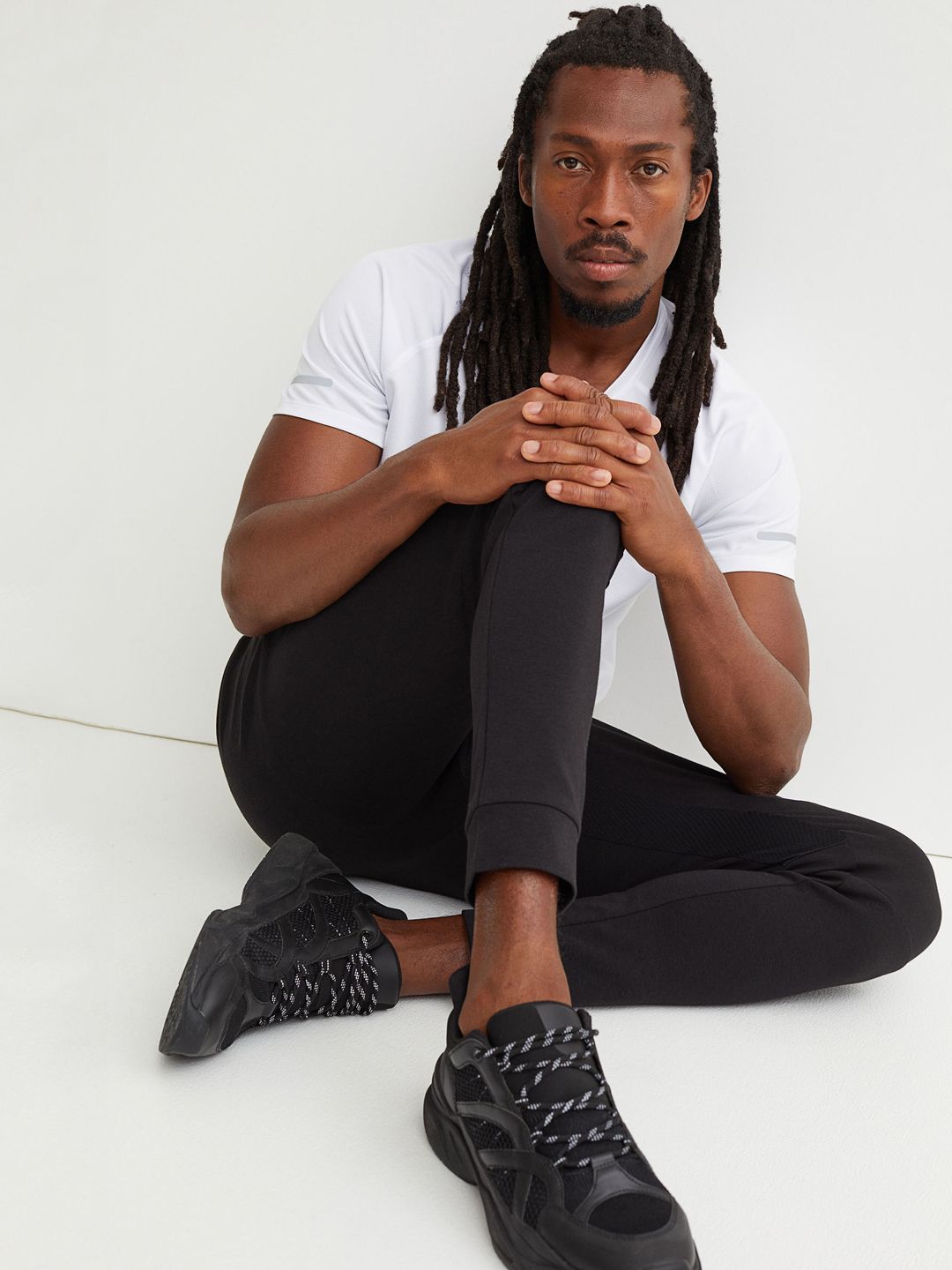  H&M Men Black Slim Fit Sports Joggers