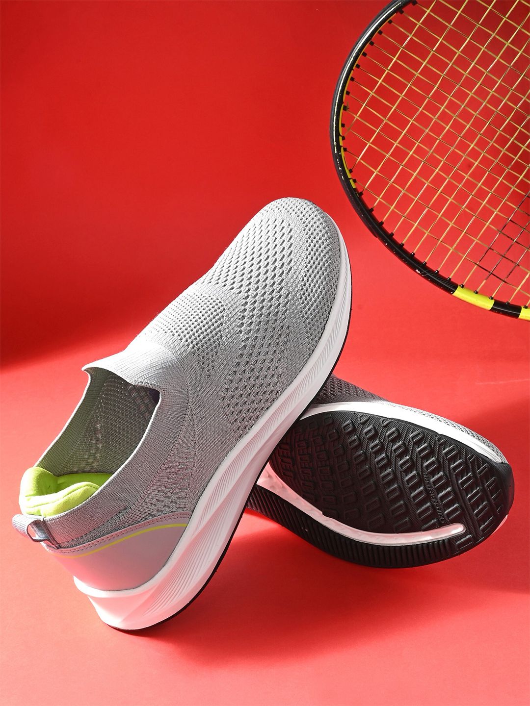  OFF LIMITS Men Textured Mesh Non-Marking Walking Shoes