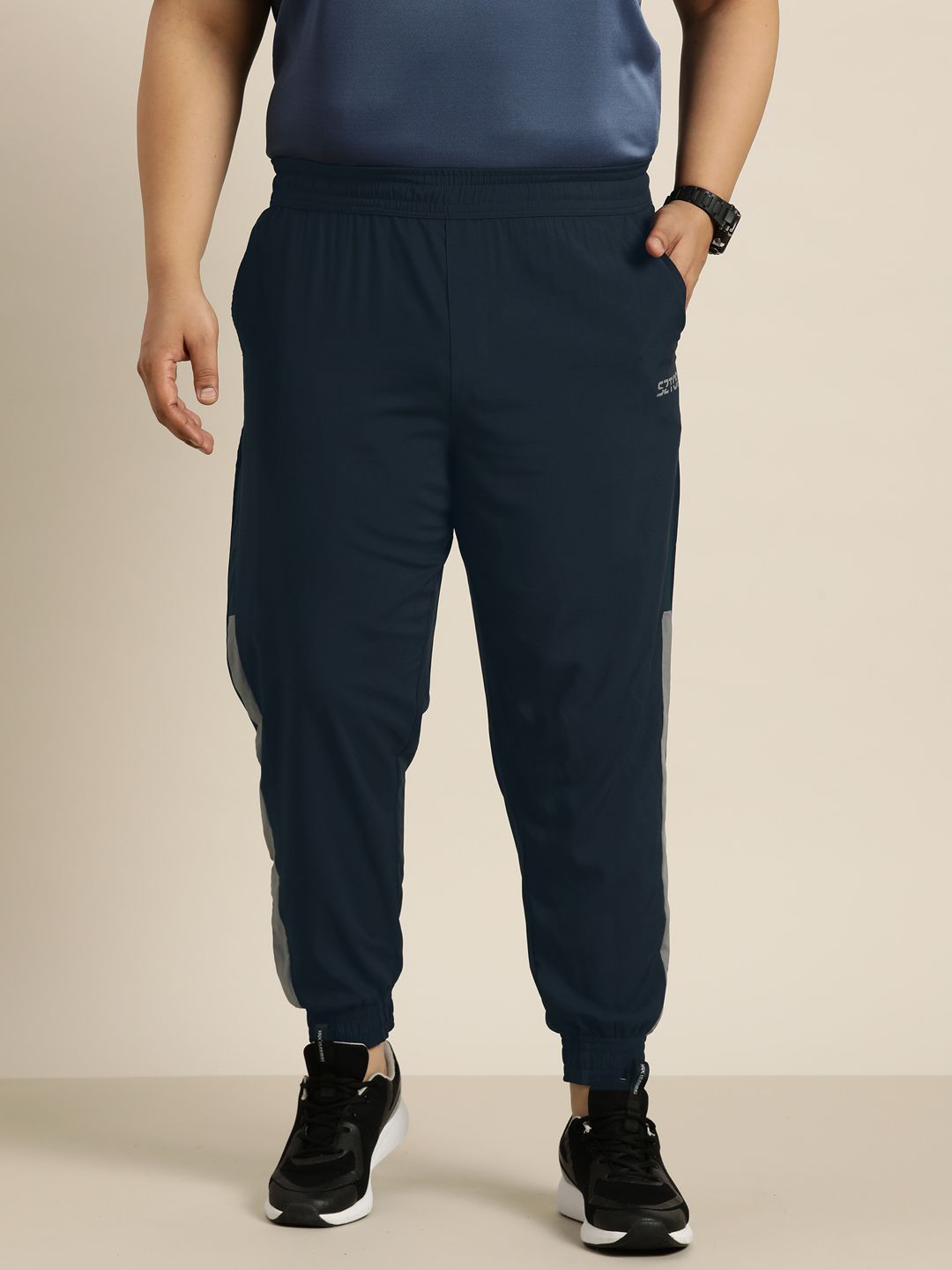  Sztori Men Plus Size Quick Dry Sports Joggers With Brand Logo Print Detail