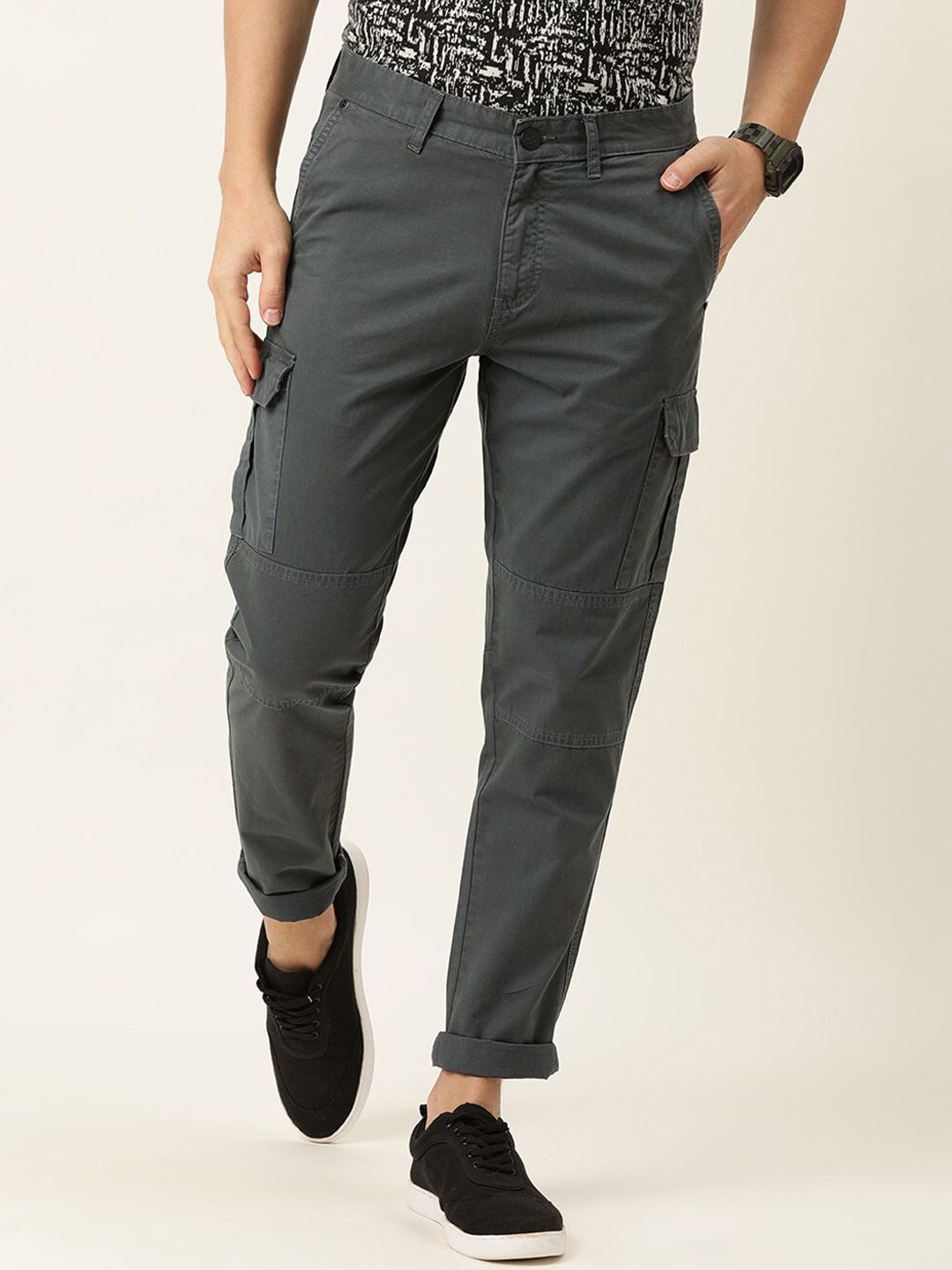  IVOC Men Grey Slim Fit Cotton Cargos Trousers