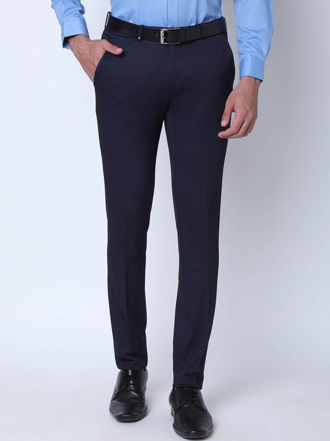  Oxemberg Men Mid Rise Slim Fit Formal Trousers