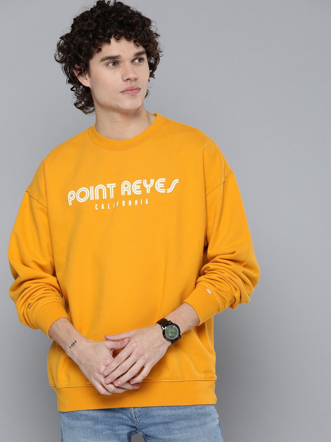  Levis Men Typography Printed Round Neck Pure Cotton Sweatshirt