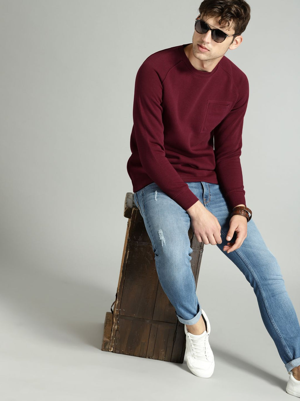  Roadster Men Maroon Solid Sweatshirt