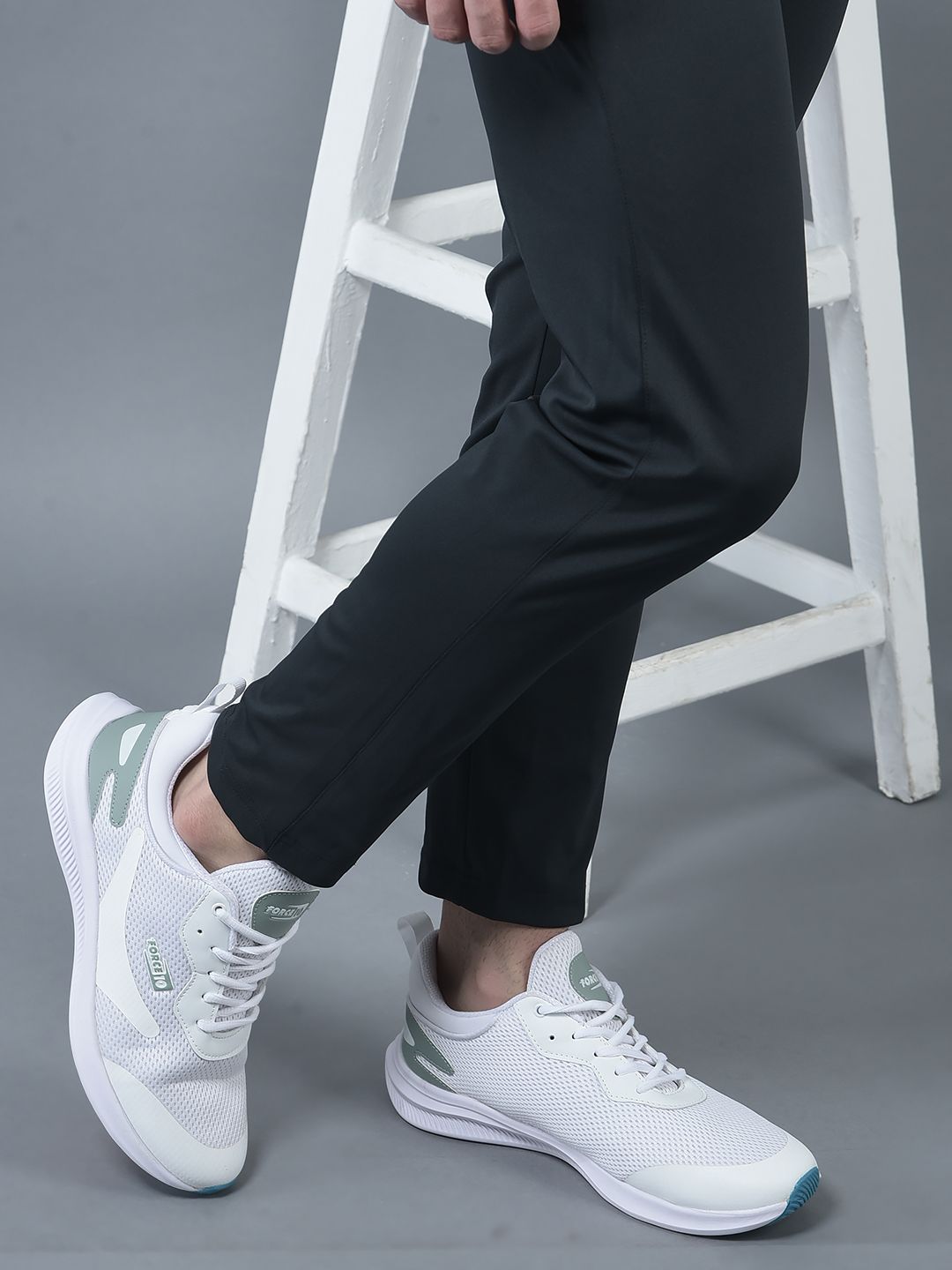  Liberty Men White Walking Non-Marking Shoes