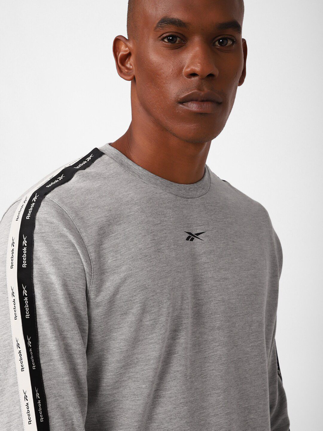  Reebok Men Training Essentials Dual Tape Enh Sweatshirt