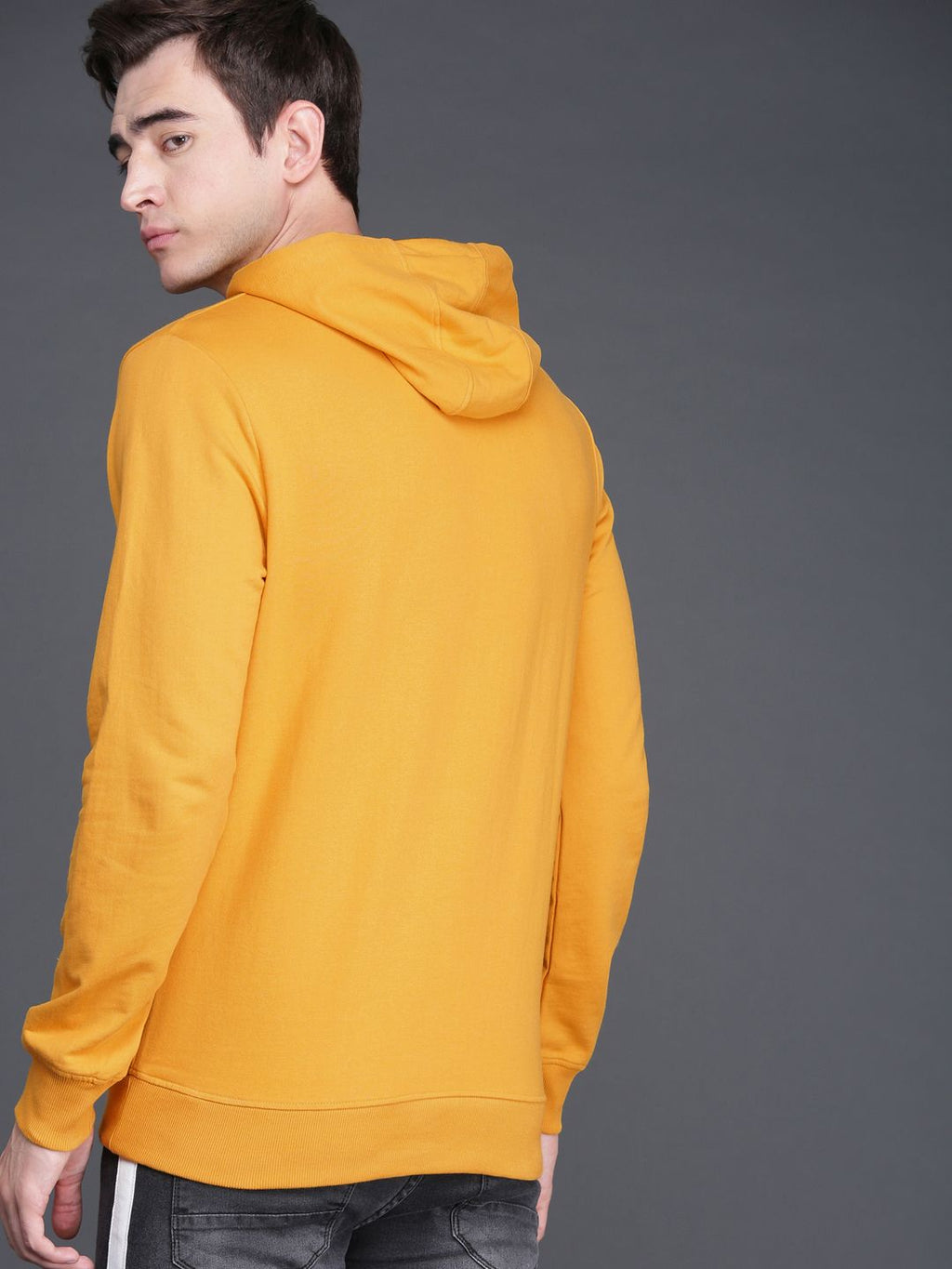 WROGN Men Mustard Yellow Slim Fit Solid Hooded Sweatshirt