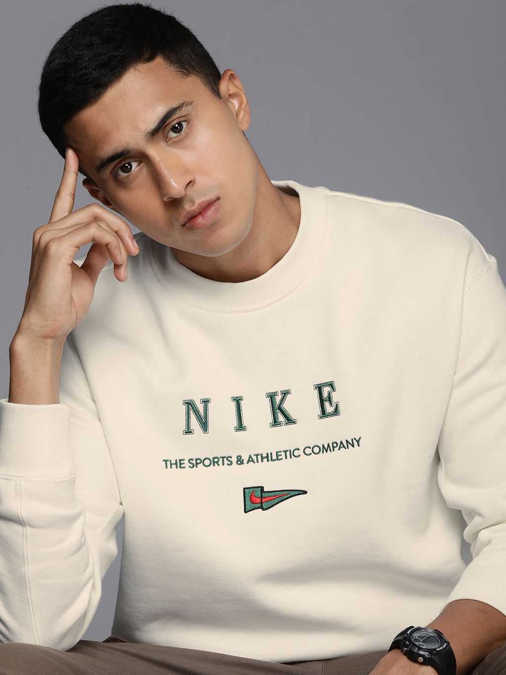  Nike Embroidered Brand Logo Loose Fit NSW CRW FLC HWYWT NCPS Sweatshirt