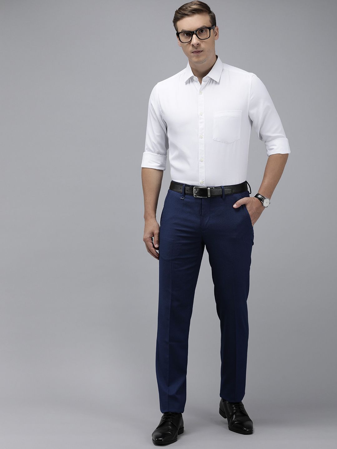 Van Heusen Men Textured Slim Fit Formal Trousers