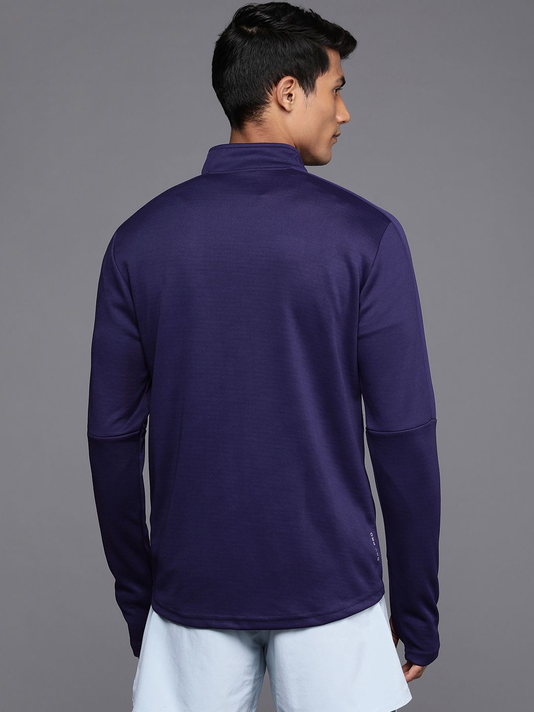  WROGN ACTIVE Men Blue Solid Sweatshirt