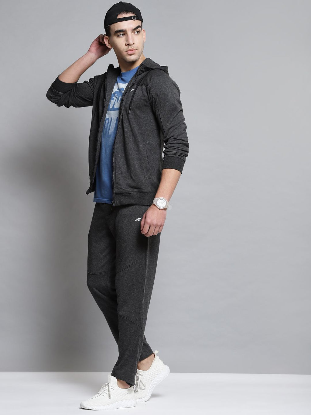  Alcis Men Charcoal Grey Solid Tracksuit