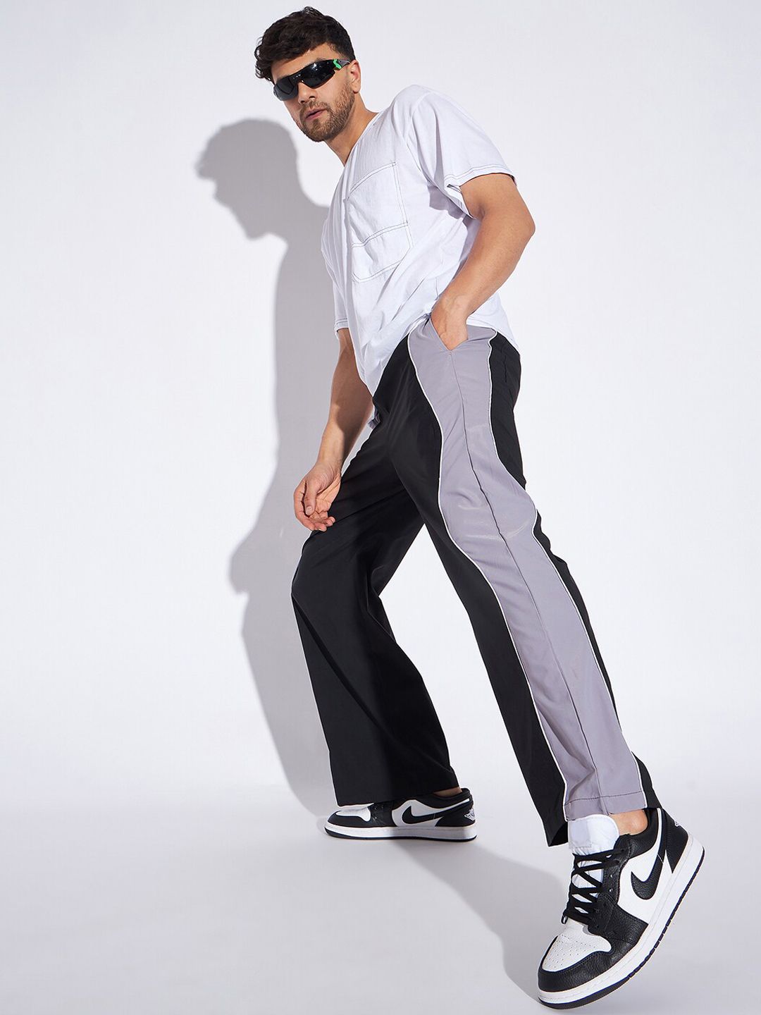  FUGAZEE Men Mid-Rise Relaxed-Fit Wavy Panel Track Pants