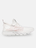  Mast & Harbour Men White Textured Running Shoes