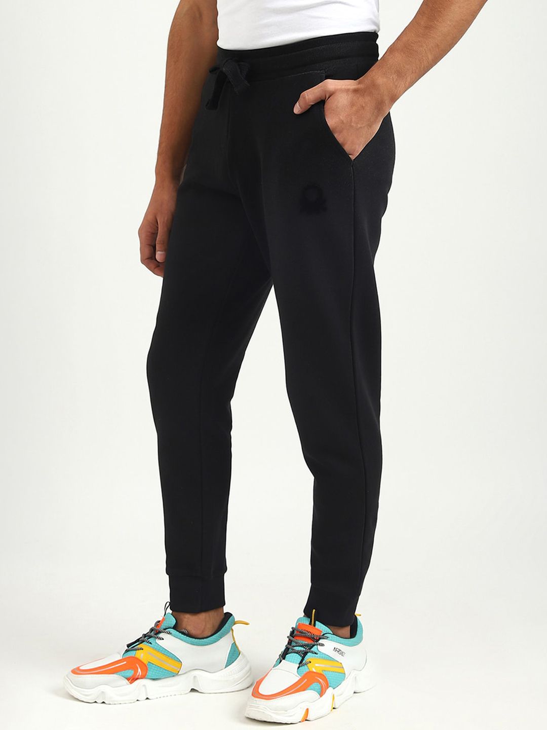  United Colors Of Benetton Men Black Solid Jogger