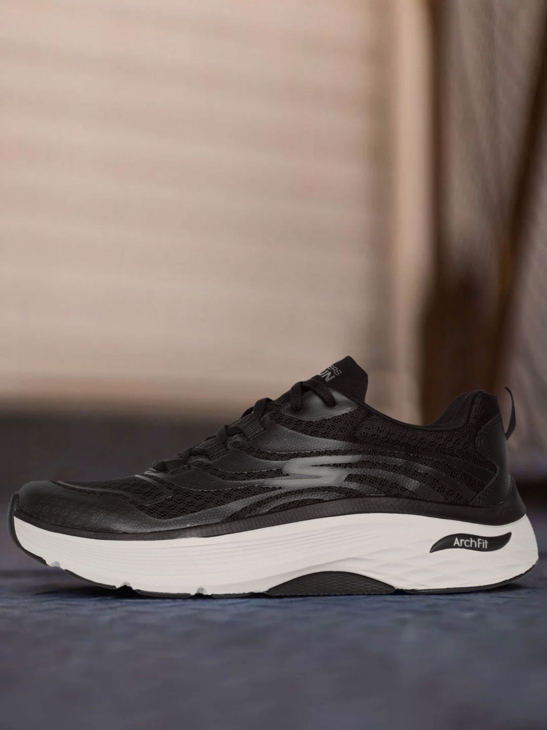  Skechers Men Black MAX CUSHIONING ARCH FIT - ENIGMA Running Shoes