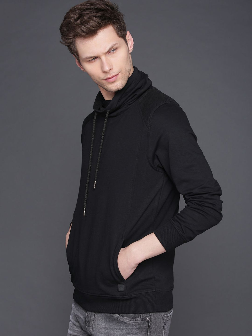  WROGN Men Black Solid Slim Fit Sweatshirt