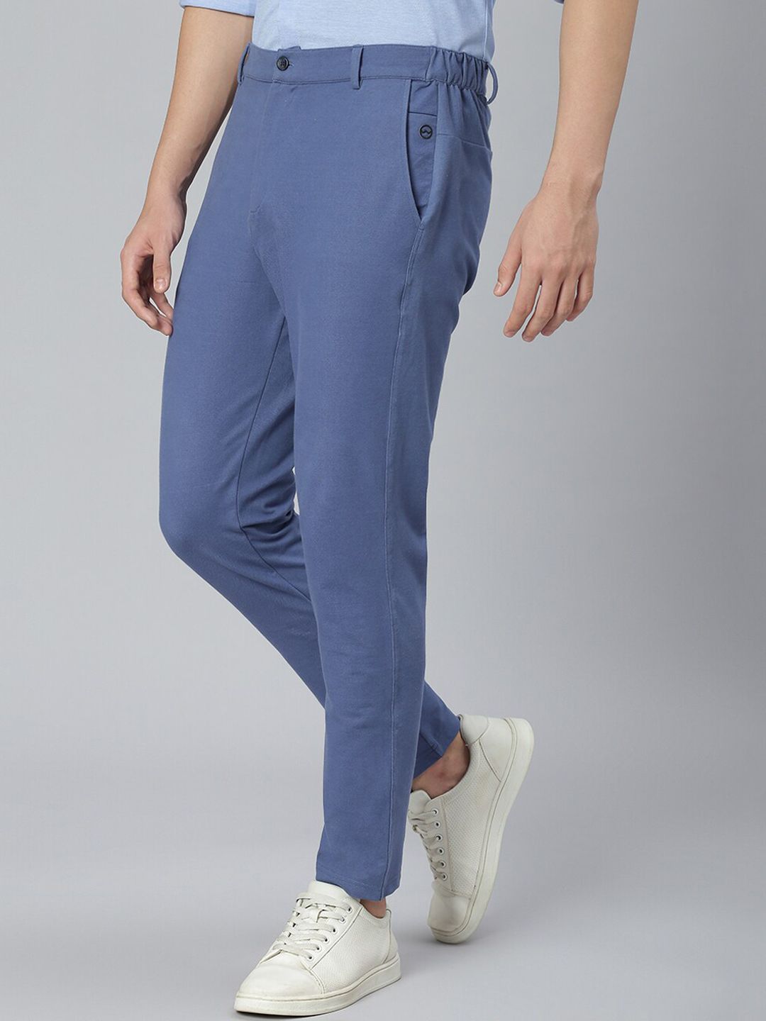  Slowave Men Straight Fit High-Rise Cotton Chinos Trousers