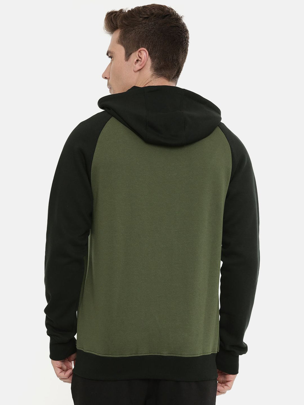  Wildcraft Men Olive Green & Black Colourblocked Sweatshirt