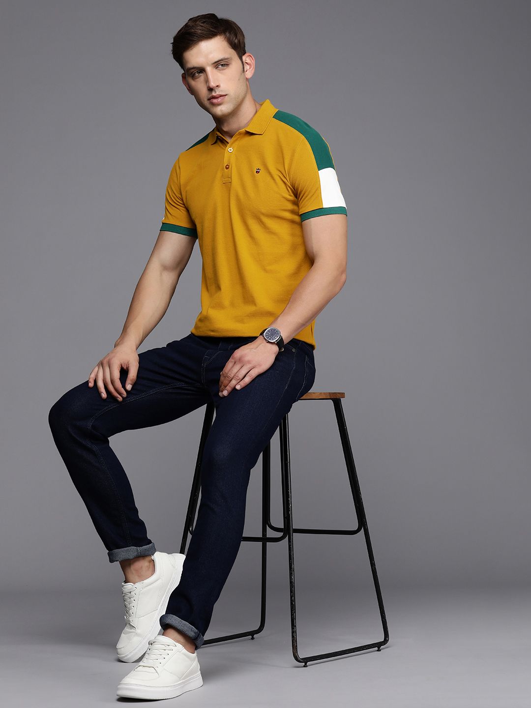  Louis Philippe Jeans Pure Cotton Slim Fit T-shirt