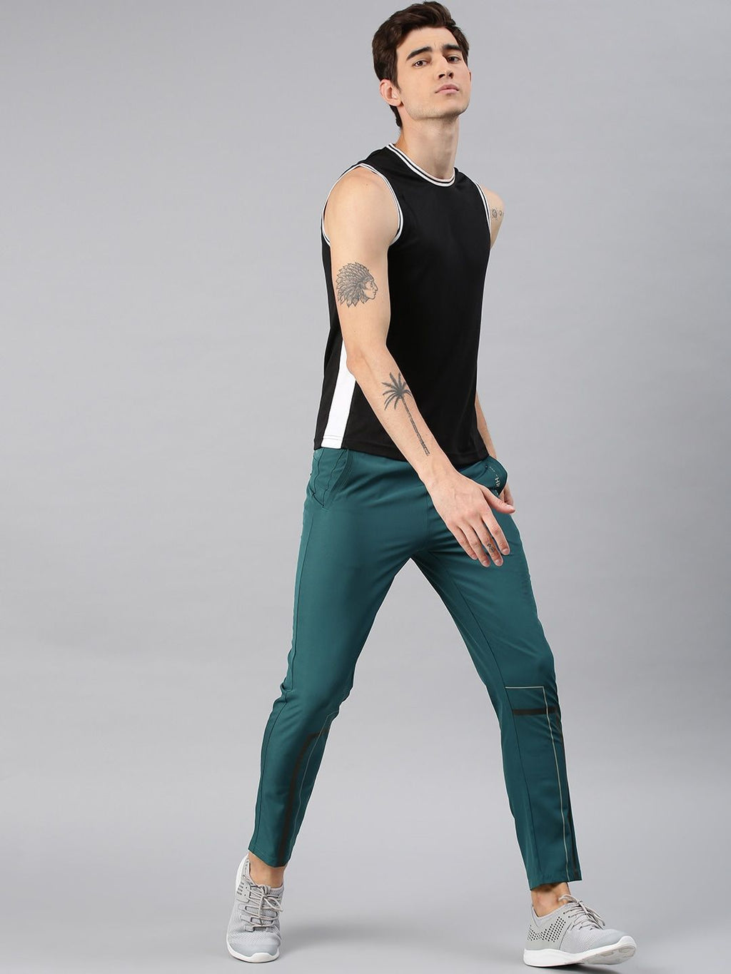  HRX By Hrithik Roshan Active Men Teal Green Solid Rapid-Dry Track Pants