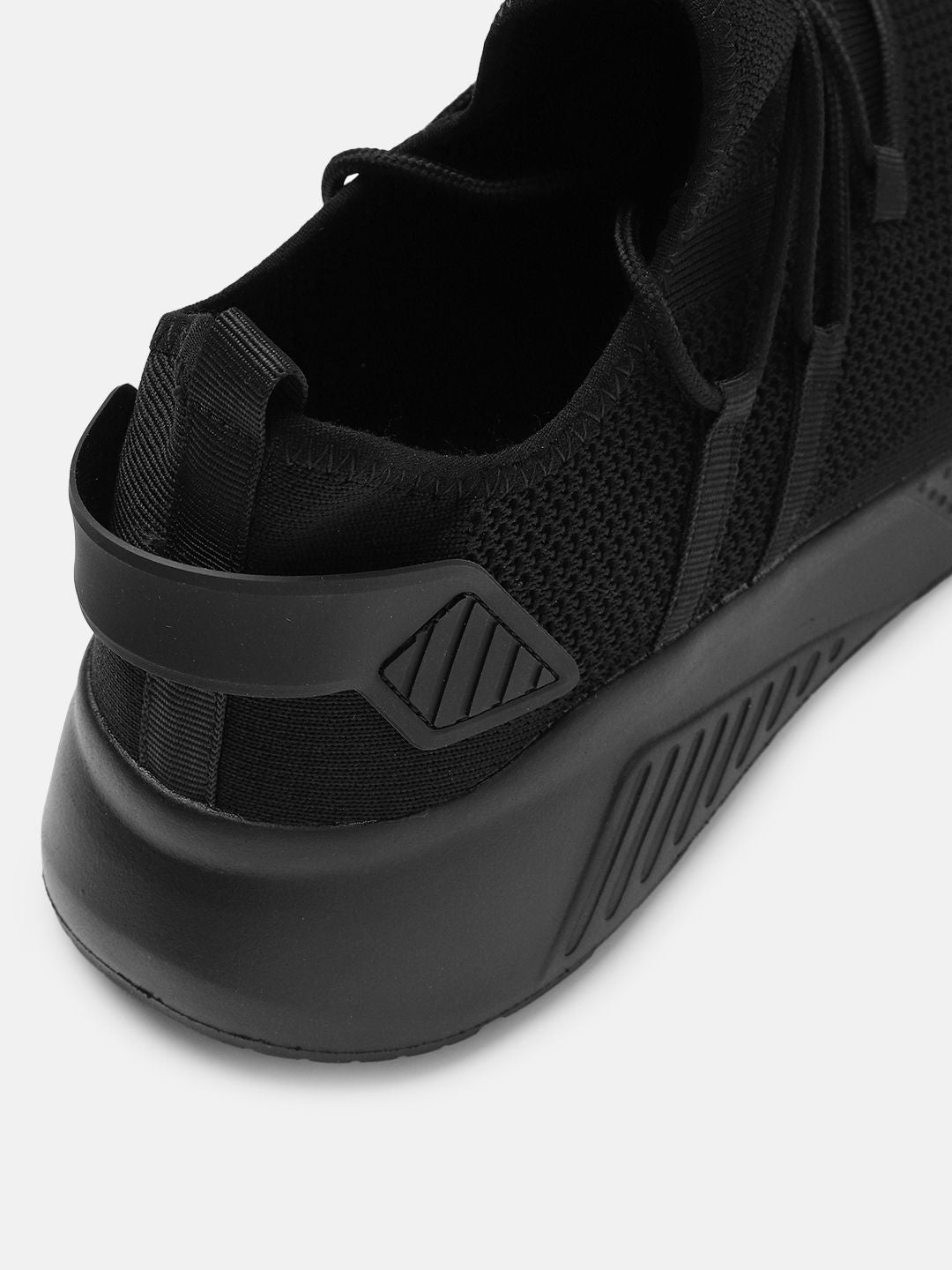  Roadster Men Black Running Sports Shoes