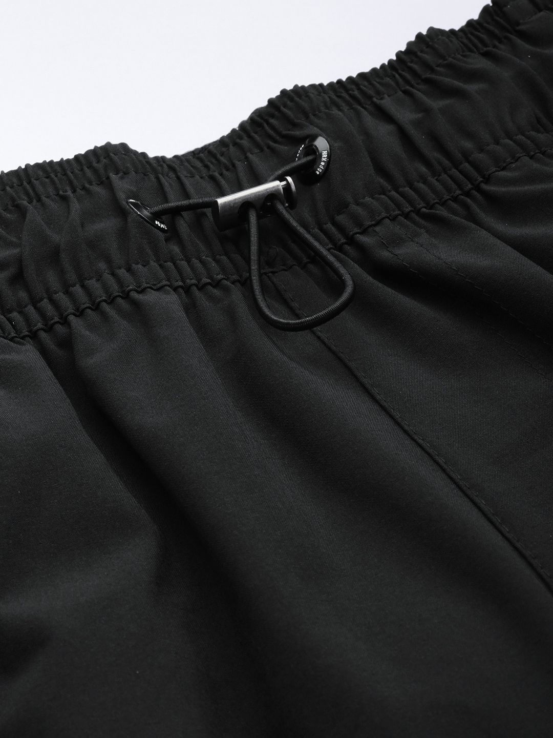  HRX By Hrithik Roshan Men EDGE Mid-Rise Rapid-Dry Joggers With Draw Cords Closure