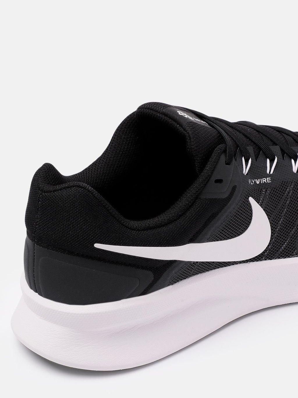  Nike Men Solid Run Swift 3 Road Running Shoes
