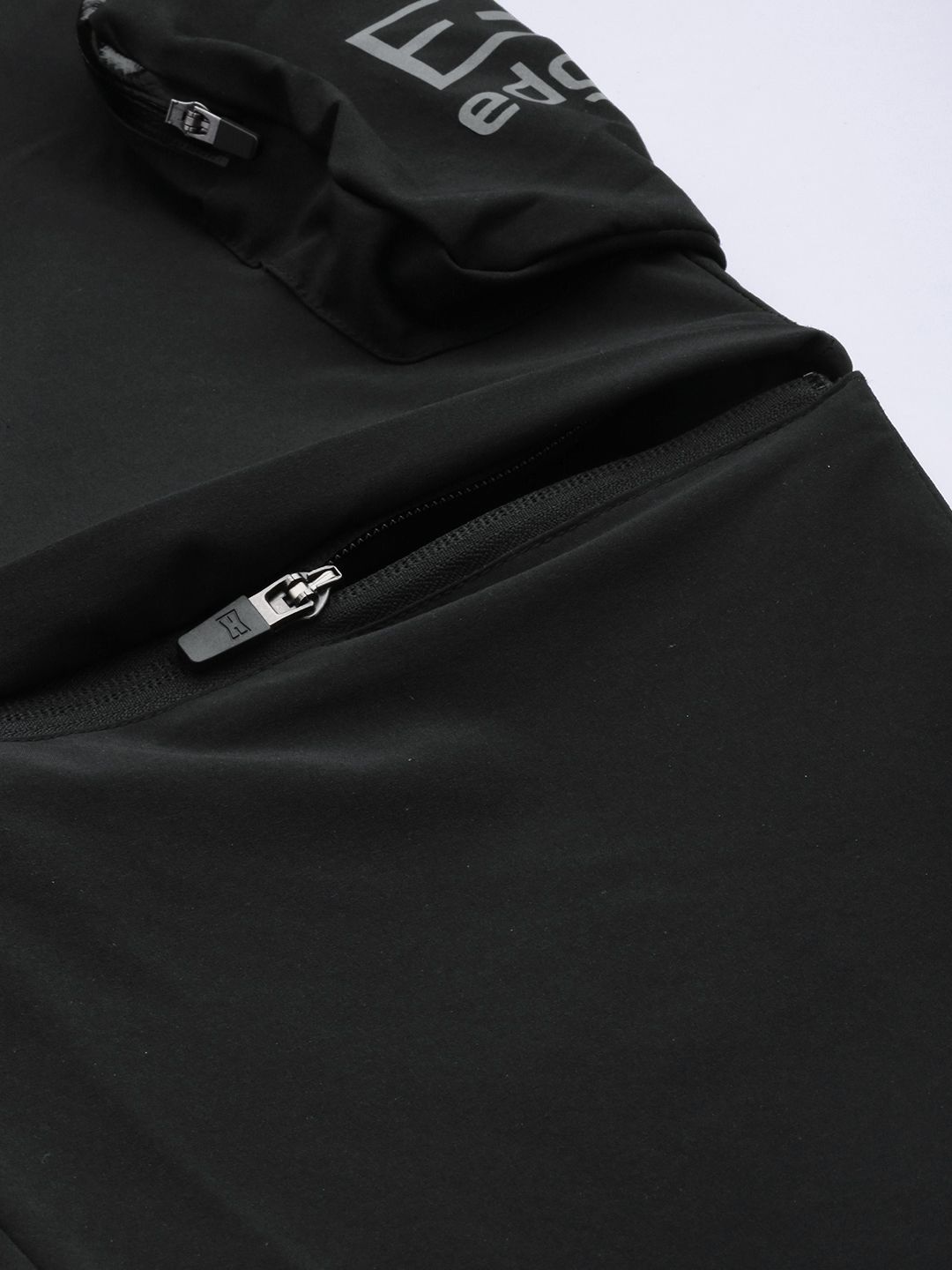 HRX By Hrithik Roshan Men EDGE Mid-Rise Rapid-Dry Joggers With Draw Cords Closure