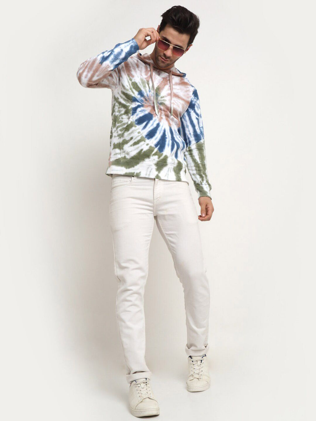  Ennoble Men Blue Printed Hooded Sweatshirt