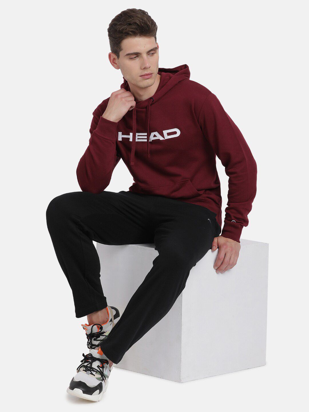  Head Men Maroon Typography Printed Hooded Sweatshirt