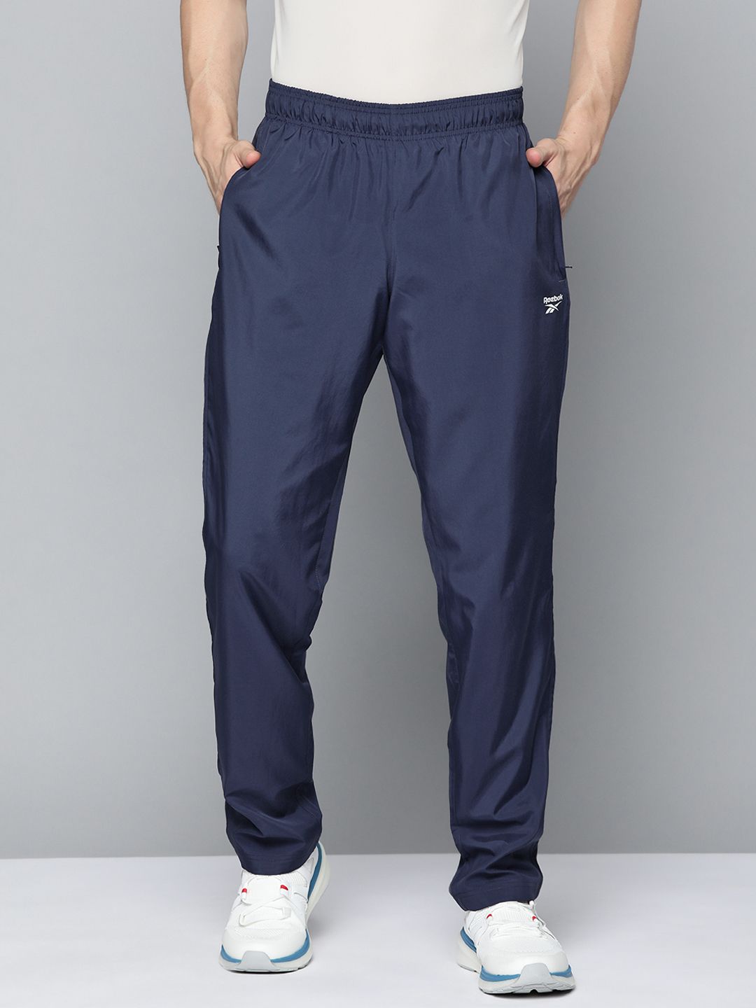 Reebok Men Navy Blue Solid TE WVN OH Training Track Pants