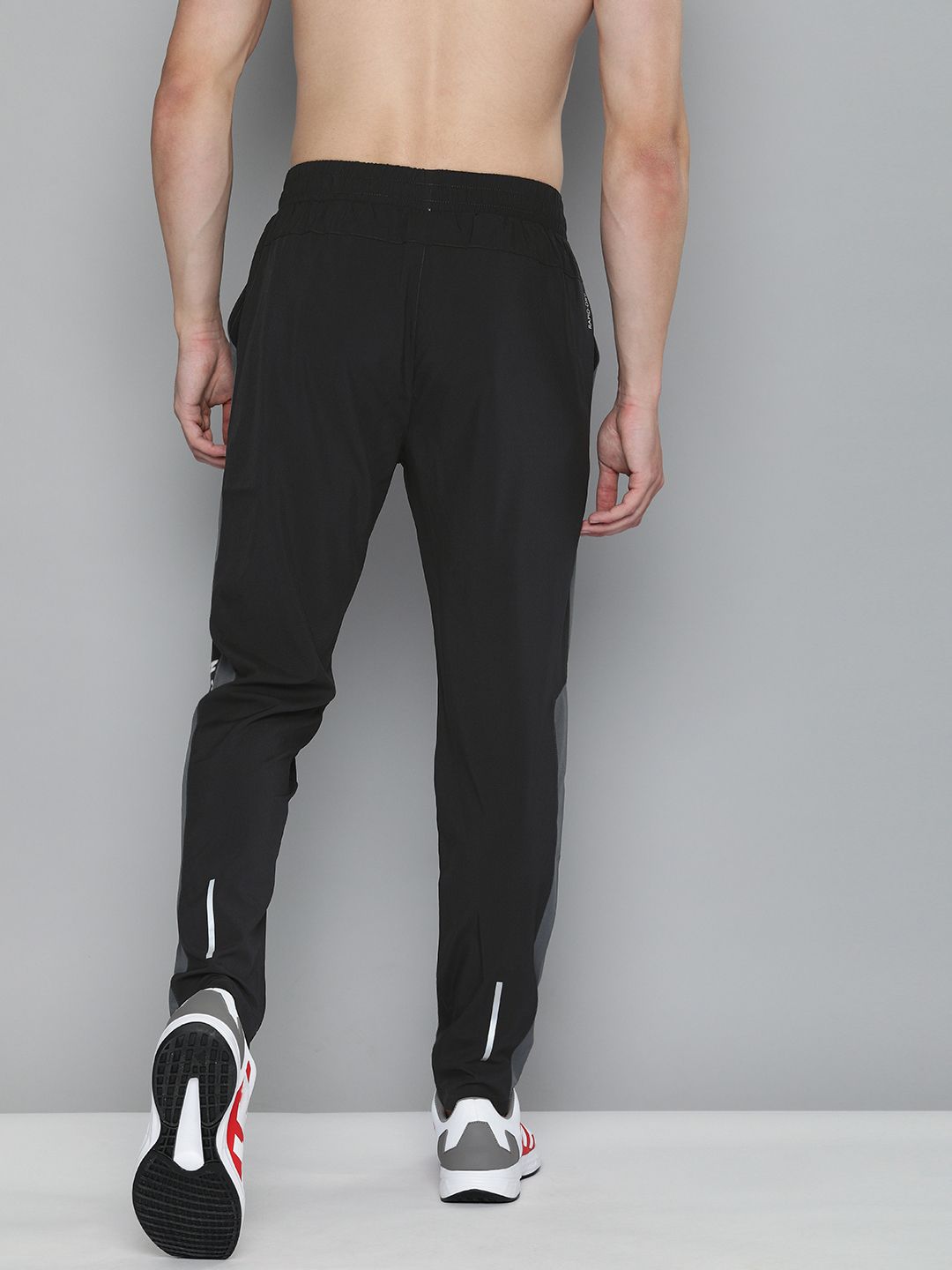  HRX By Hrithik Roshan Men Jet Black & Anthracite Colourblock Slim Fit Rapid-Dry Antimicrobial Training Track Pants