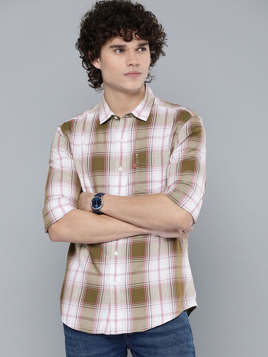  Levis Men Checked Slim Fit Pure Cotton Casual Shirt