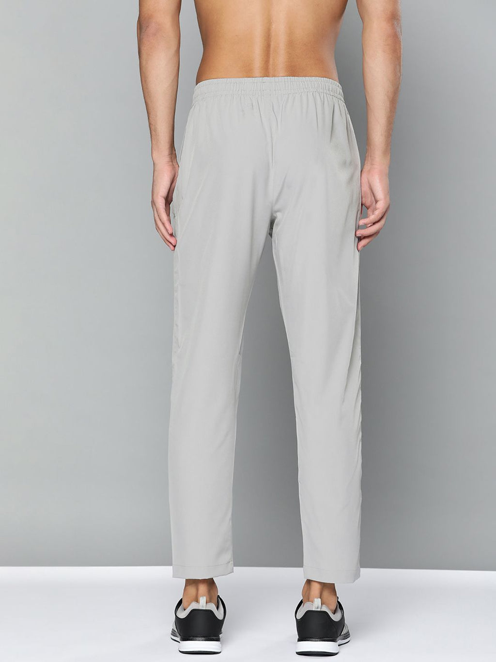  HRX By Hrithik Roshan Training Men Wet Weather Rapid-Dry Brand Carrier Track Pants